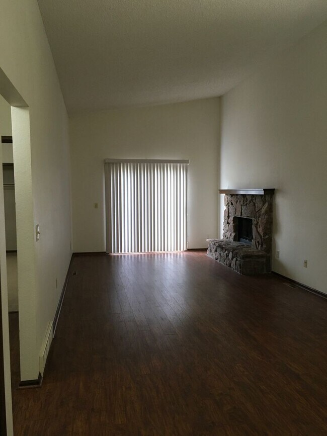 Building Photo - 3005 Anchor Way