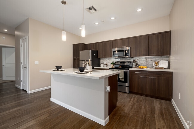 2BR, 2BA - 986SF - Kitchen - The Canyons at Linda Vista Trail