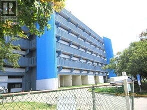 Building Photo - 4673 Jane St