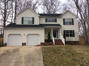 Building Photo - 807 Lantern Pl