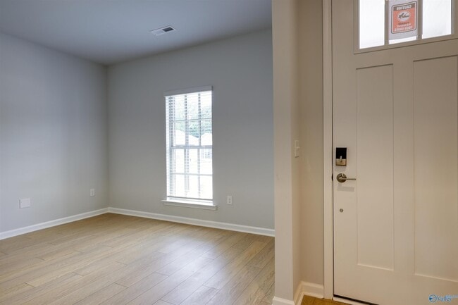 Building Photo - 12420 Bartow Ln