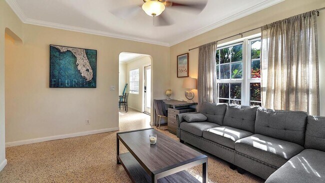 Foto del edificio - 802 N J St