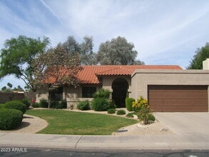 Building Photo - 9210 N 104th Pl