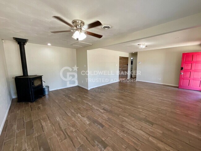 Building Photo - 4902 6th St