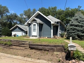 Building Photo - 3305 5th St