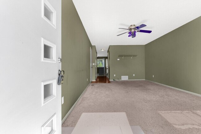 Foto del edificio - 5763 Stormcroft Ave