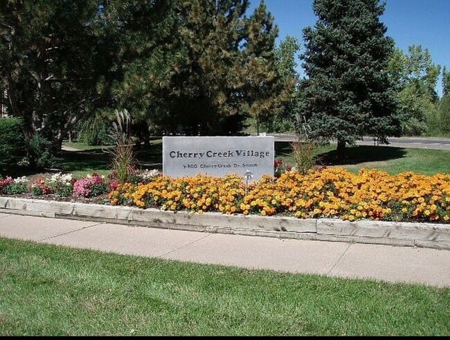 Building Photo - 5300 E Cherry Creek South Dr