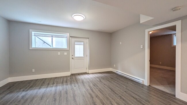 Building Photo - 6567 Fern St