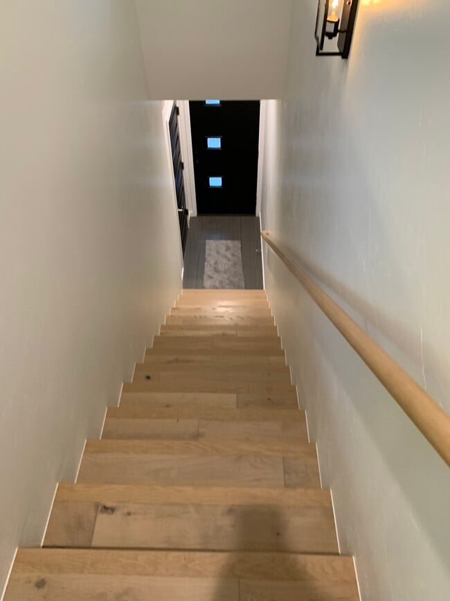 Building Photo - 002