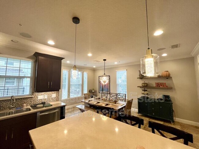 Building Photo - 624 Jesup Springs Ln