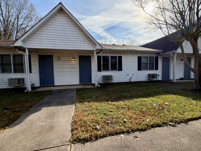 Foto del edificio - 1442 Riverview Rd