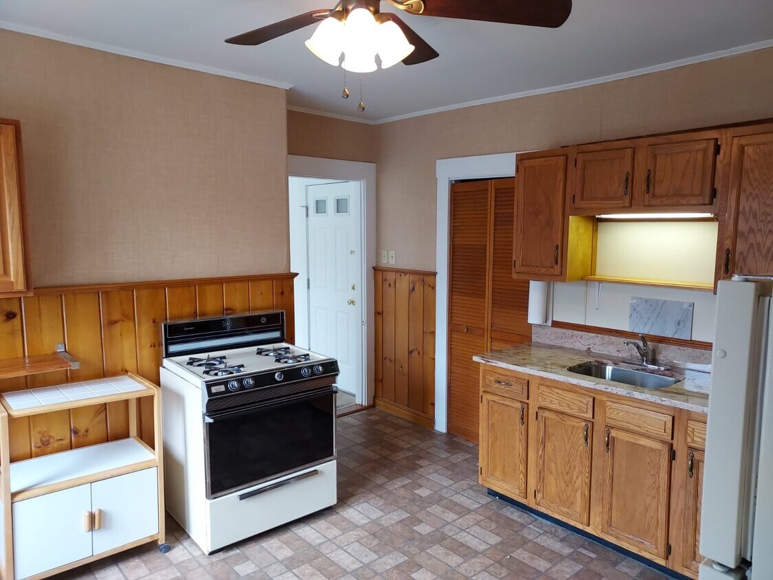 14 Summer Ave, Stoughton, MA 02072 Apartments in Stoughton, MA