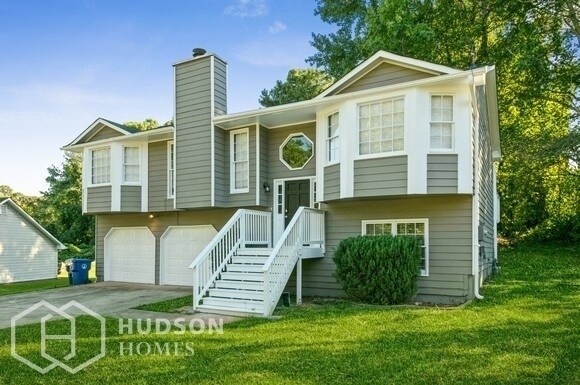 Foto principal - AVAILABLE NOW! - 600 Canterbury Ln, Lawren...