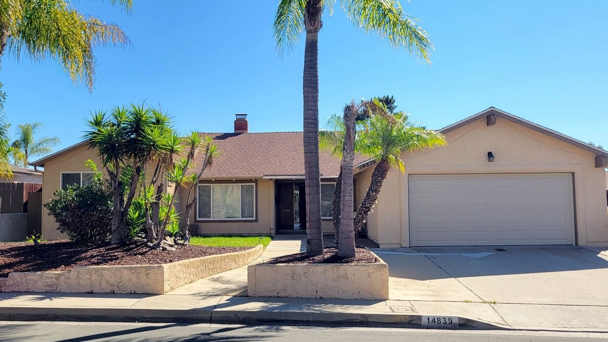 Primary Photo - 4 Bed/ 2.5 bath House in Rancho Penasquitos