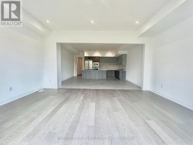 Building Photo - 12 Yans Way