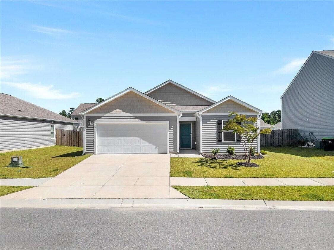 Primary Photo - Beautiful 3-Bedroom Home for Rent in Seabr...