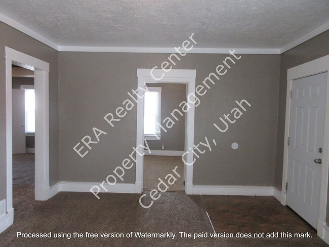 Building Photo - 431 N 300 W