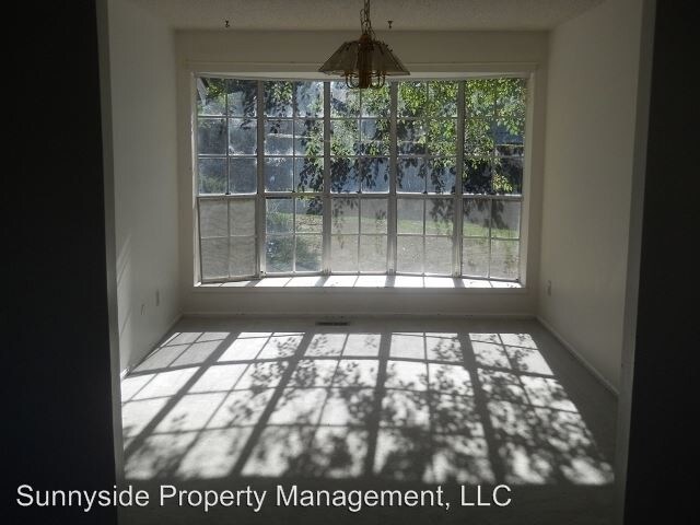 Foto del edificio - 7880 Grasmere Dr