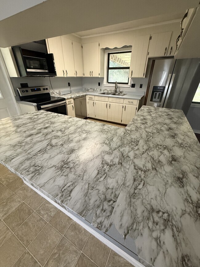 Foto del edificio - 41 Rabon Rd