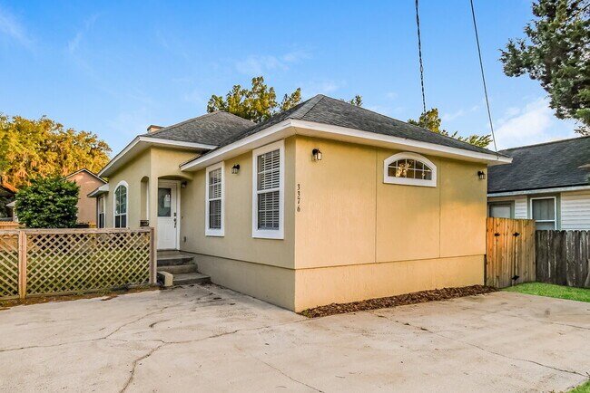 Foto del edificio - 3376 FL-207