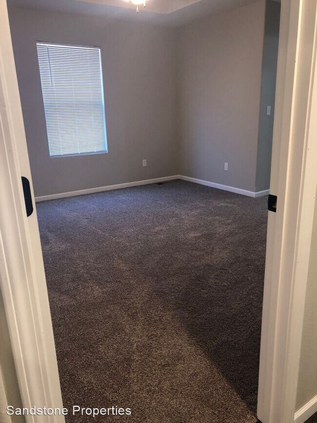 Foto del edificio - 3 br, 3 bath House - 2104 Hastings Rd