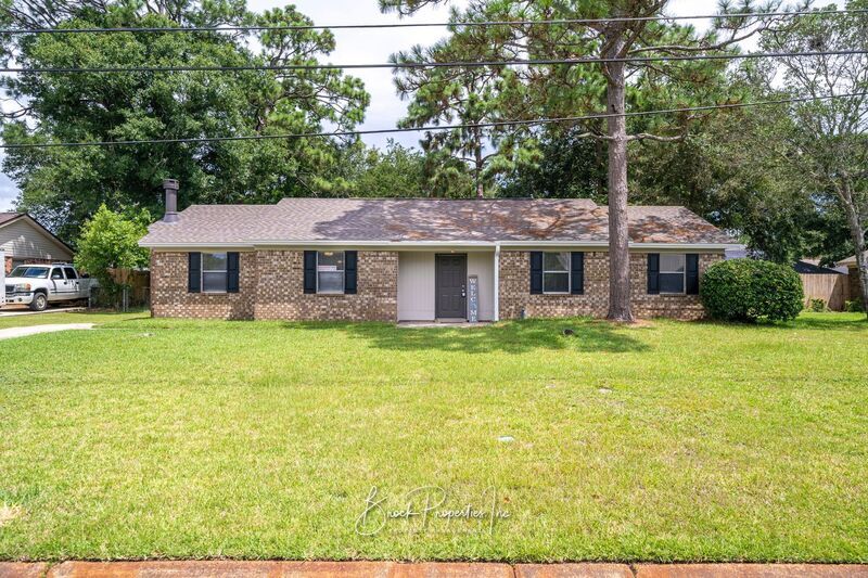 Foto principal - 7584 Sandy Creek Dr