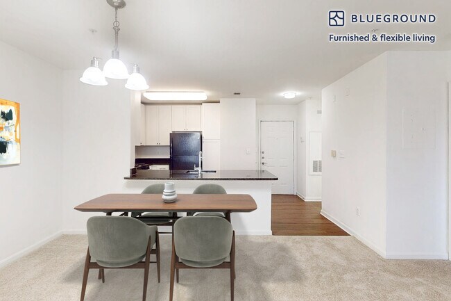 Foto del edificio - 1569 Onyx Dr