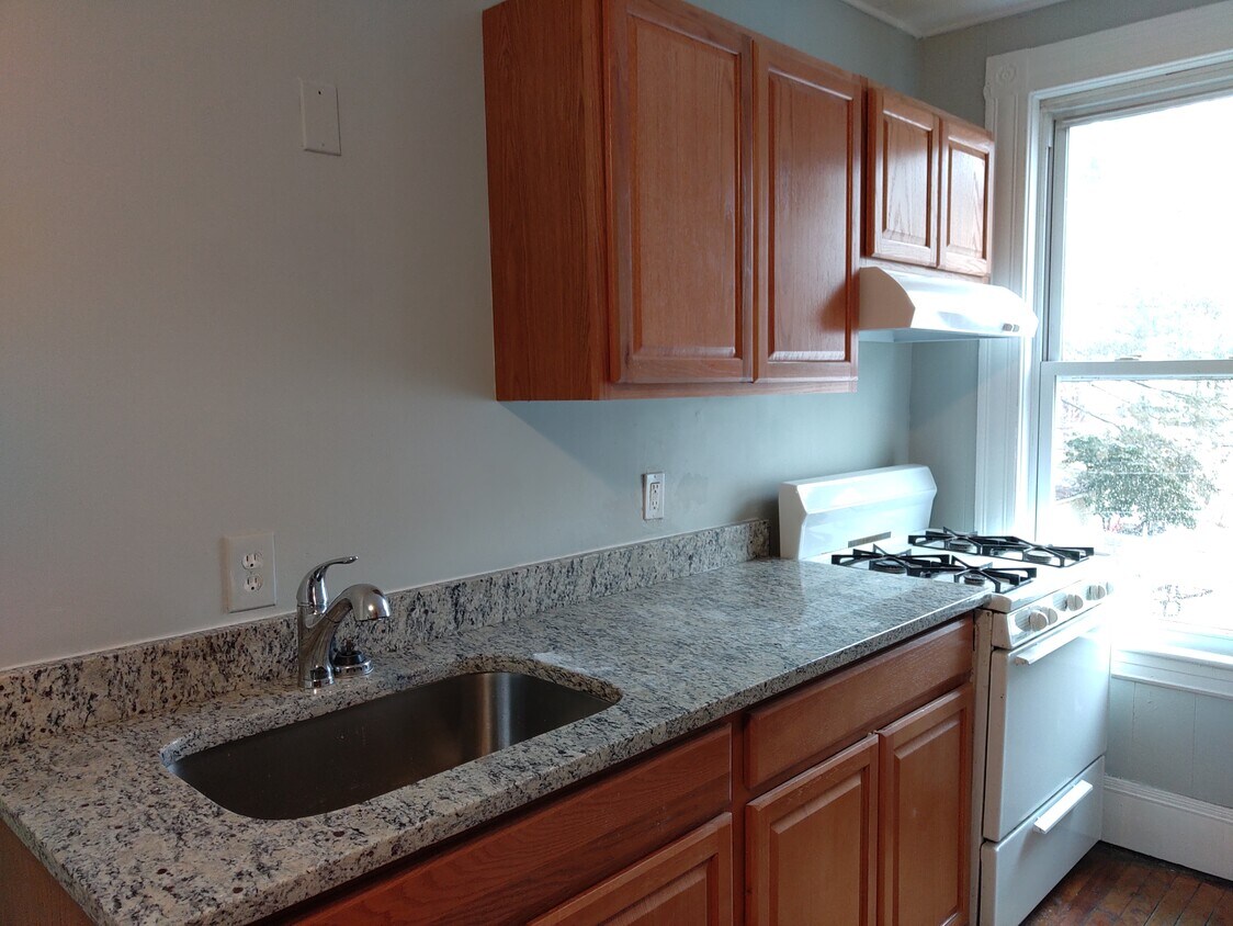 45 Wachusett St Unit 4, Worcester, MA 01609 Apartments in Worcester