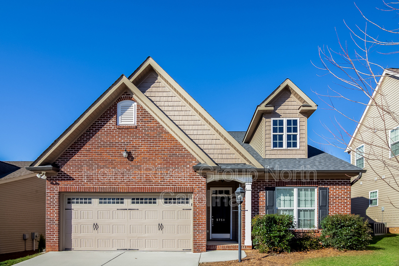 Foto principal - 5750 Woodside Forest Trail