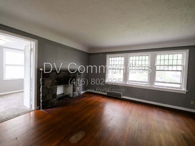Building Photo - 1504 Sherbrook Rd
