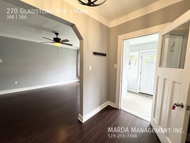 Building Photo - SPACIOUS 3 BED /1 BATH MAIN FLOOR UNIT IN WALKERVILLE + HYDRO & GAS