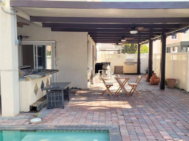 Building Photo - 7490 NW 21st Pl
