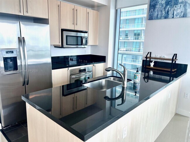 Foto del edificio - 1111 SW 1st Ave