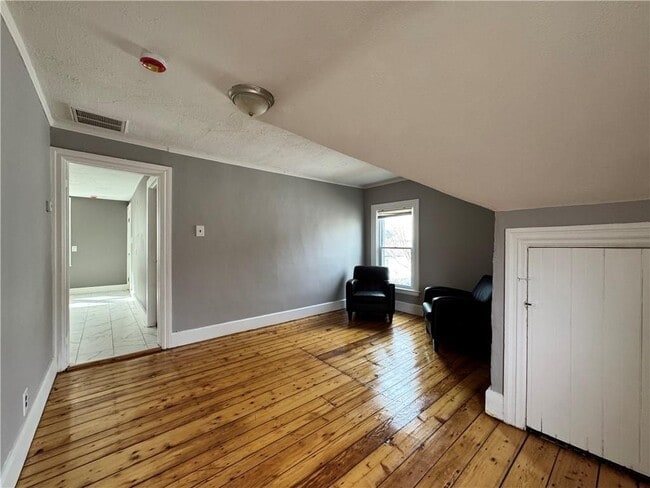 Foto del edificio - 910 Atwells Ave