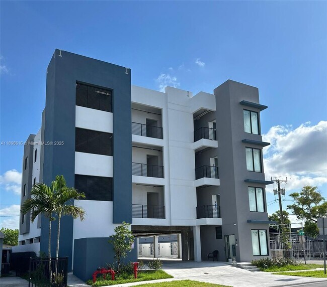 Foto del edificio - 1091 E 17th St