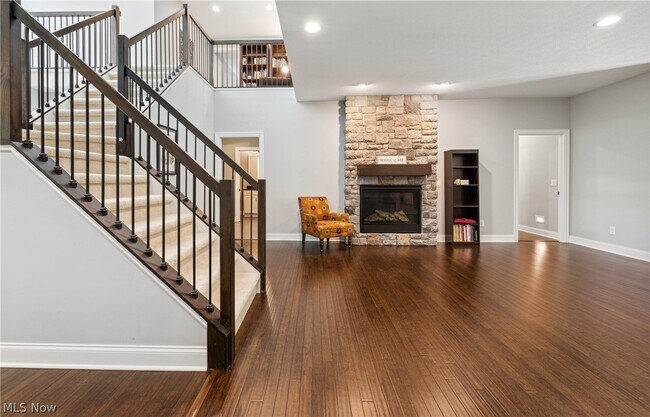 Building Photo - 118 Woodhaven Pl