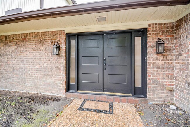 Foto del edificio - 2103 Winged Foot Dr