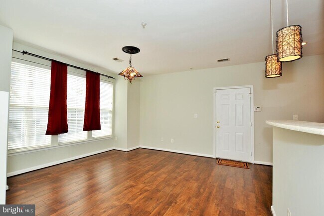 Building Photo - 43048 Zander Terrace
