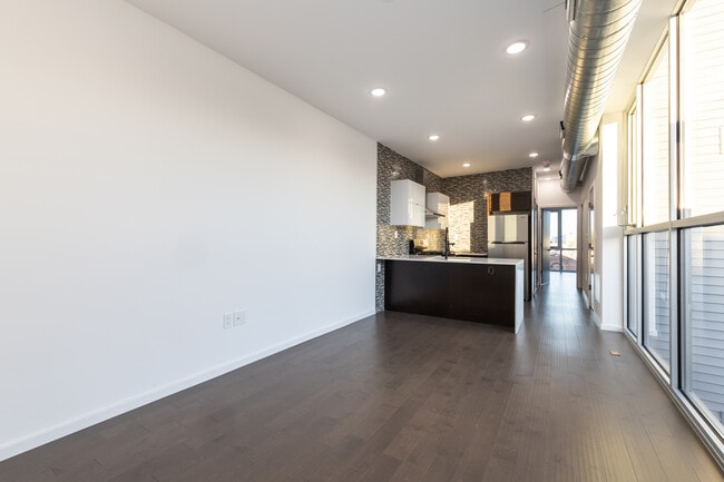 Building Photo - 2111 N 7th St