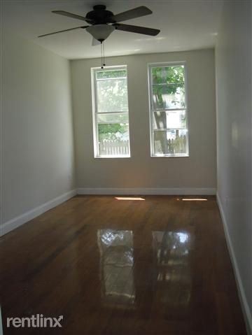 Building Photo - 2 br, 1 bath  - 111 Hutton St