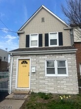 Building Photo - 1210 Roselle St