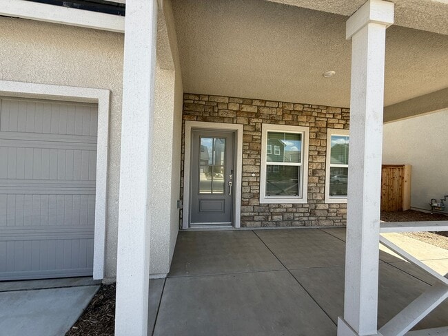 Building Photo - Brand new stunning 4-bedroom, 2.5-bathroom home in the desirable Clovis, CA