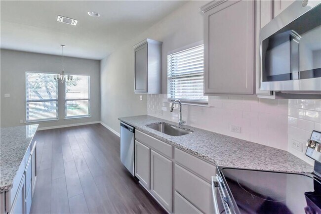 Foto del edificio - 225 Scenic Hills Cir