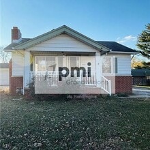 Building Photo - 943 N 35th St