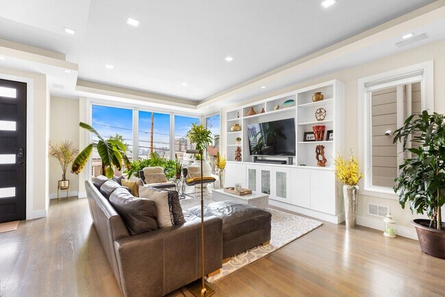 Building Photo - 506 Undercliff Ave