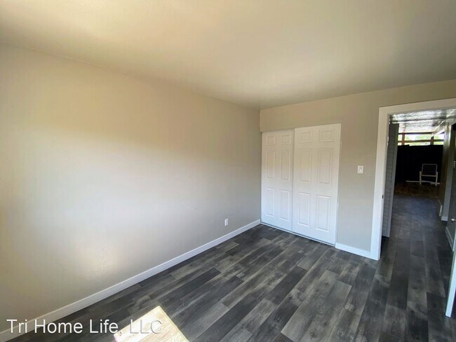 Building Photo - 2 br, 1 bath House - 8702 E Richthofen Pl