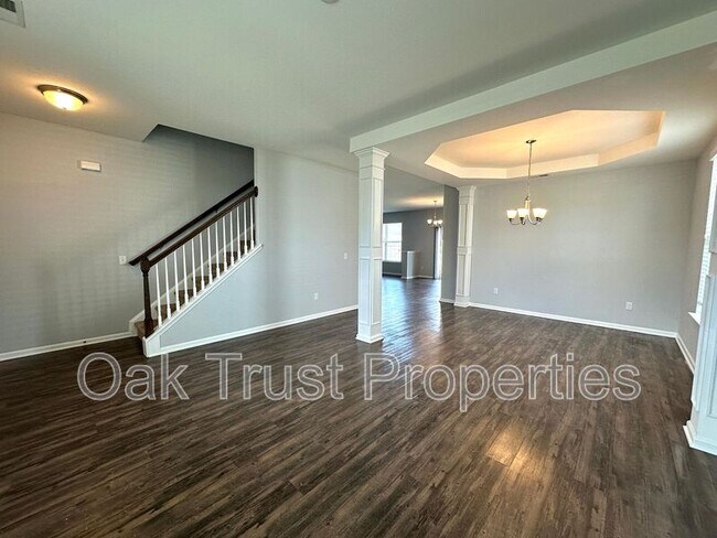 Foto del edificio - 7757 Discovery Rd
