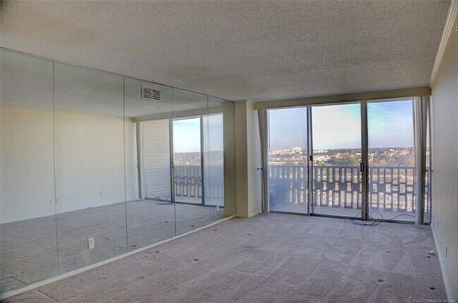Foto del edificio - Adorable 2 bed 2 bath in historic Liberty Tower