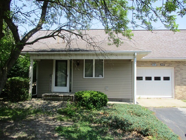 Primary Photo - 31407 Burt Ct