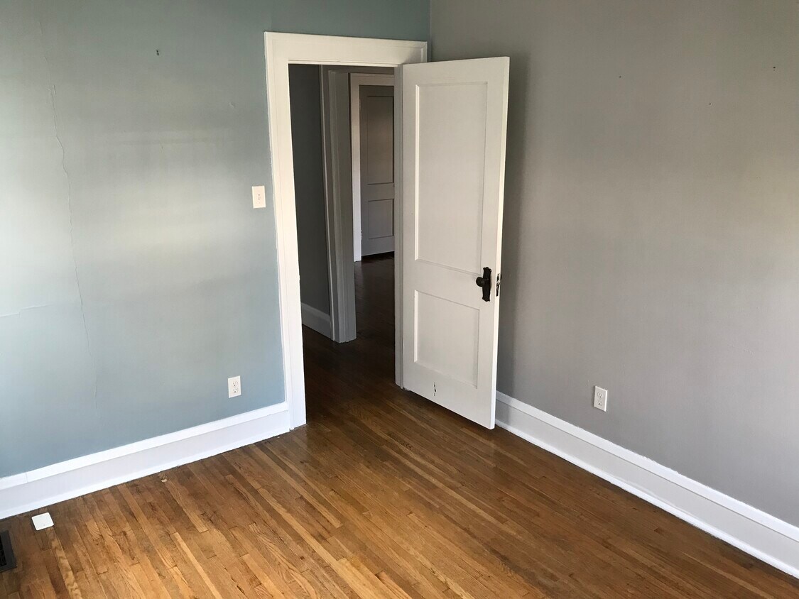 1533 Warren Rd, Lakewood, OH 44107 - Townhome Rentals in Lakewood OH ...